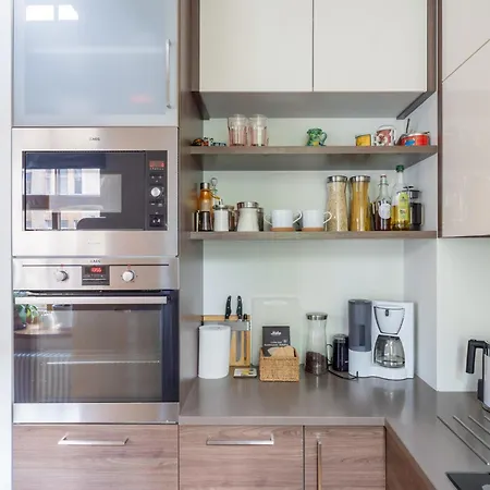 Elegant And Spacious * Ryga