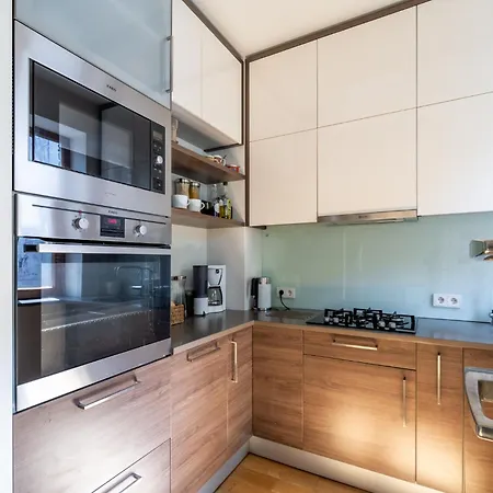 Elegant And Spacious * Riga
